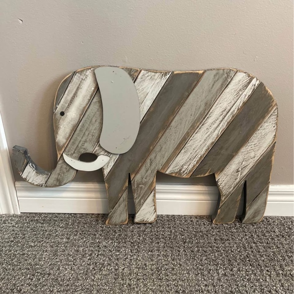 Rustic Elephant Wall Decor in Gray and White